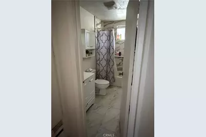 681 Victoria, Costa Mesa, CA 92627 - Photo 32