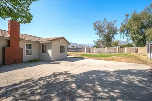 27394 Rustic Ln, Highland, CA 92346 - Photo 32
