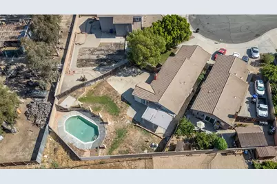 27394 Rustic Lane, Highland, CA 92346 - Photo 36