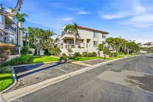19281 Meadowood, Huntington Beach, CA 92648 - Photo 2