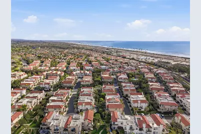 19281 Meadowood, Huntington Beach, CA 92648 - Photo 40