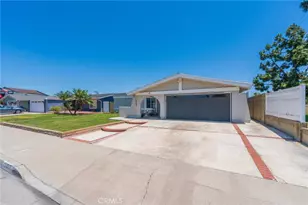 19202 Hickory, Huntington Beach, CA 92646 - Photo 4