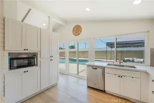 19202 Hickory, Huntington Beach, CA 92646 - Photo 8