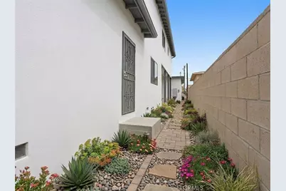 1428 W 124th, Los Angeles, CA 90047 - Photo 44