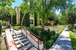 47 Mayfair, Irvine, CA 92620 - Photo 4