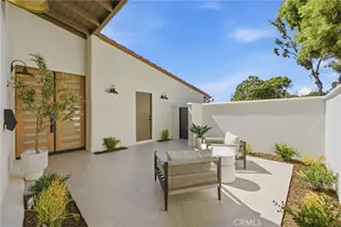 539 Vista Flora, Newport Beach, CA 92660 - Photo 6