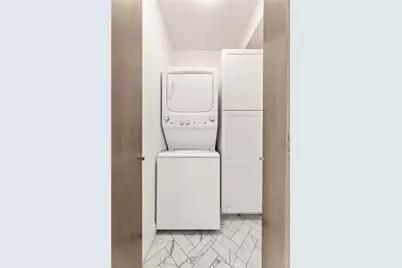 999 N Doheny Dr #310, West Hollywood, CA 90069 - Photo 16