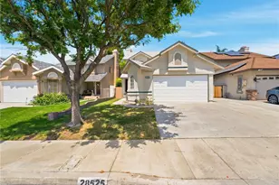 28525 Sugar Pine Way, Saugus, CA 91390 - Photo 2