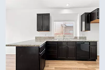 28525 Sugar Pine Way, Saugus, CA 91390 - Photo 12