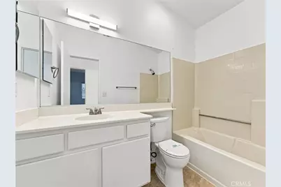 28525 Sugar Pine Way, Saugus, CA 91390 - Photo 18
