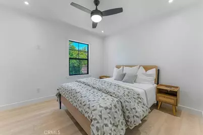 584 N Plymouth Boulevard, Los Angeles, CA 90004 - Photo 28