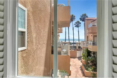 2000 Pacific Coast Highway #203, Huntington Beach, CA 92648 - Photo 24