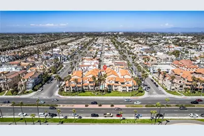 2000 Pacific Coast Highway #203, Huntington Beach, CA 92648 - Photo 40