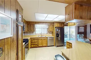 18601 Newland, Huntington Beach, CA 92646 - Photo 10