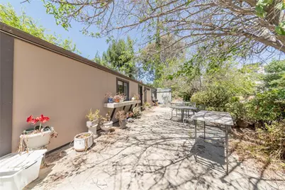 25071 Monroe, Murrieta, CA 92562 - Photo 14