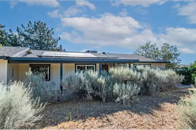 8623 Gobi Road, Phelan, CA 92371 - Photo 2
