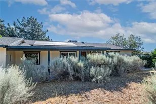 8623 Gobi Rd, Phelan, CA 92371 - Photo 2