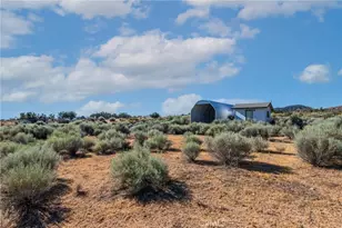 8623 Gobi Rd, Phelan, CA 92371 - Photo 32