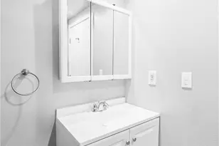 1407 Lakeside, Huntington Beach, CA 92648 - Photo 12