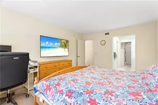 6 Eucalyptus, Irvine, CA 92612 - Photo 18