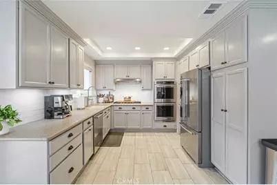 2817 Ridgewood, Santa Ana, CA 92705 - Photo 10