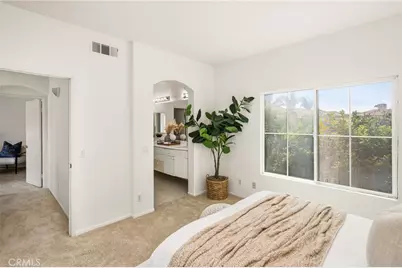 11 Medici Aisle, Irvine, CA 92606 - Photo 32