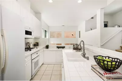11 Medici Aisle, Irvine, CA 92606 - Photo 20