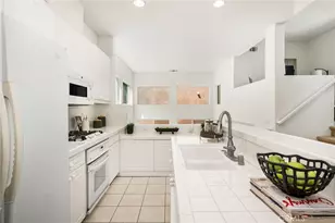 11 Medici Aisle, Irvine, CA 92606 - Photo 20