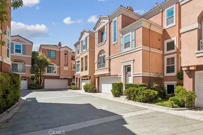 11 Medici Aisle, Irvine, CA 92606 - Photo 2