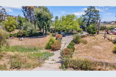 25071 Monroe, Murrieta, CA 92562 - Photo 12