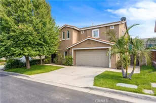 28383 Adrienne St, Murrieta, CA 92563 - Photo 2