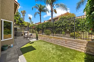 6041 E Queens Dr, Anaheim Hills, CA 92807 - Photo 8