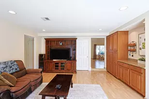 17803 Kay Ct, Cerritos, CA 90703 - Photo 14