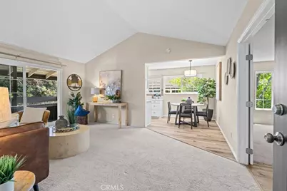 208 Springview, Irvine, CA 92620 - Photo 4