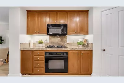 128 Talmadge, Irvine, CA 92602 - Photo 4