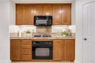 128 Talmadge, Irvine, CA 92602 - Photo 4