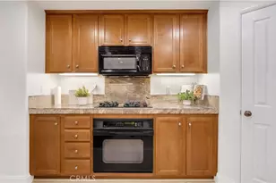 128 Talmadge, Irvine, CA 92602 - Photo 6