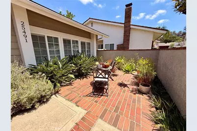 25491 Orchard Rim, Lake Forest, CA 92630 - Photo 2