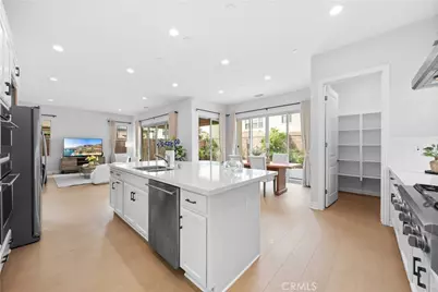 125 Lovelace, Irvine, CA 92620 - Photo 16
