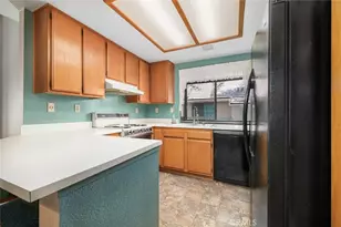 3530 W Sweetbay Ct, Anaheim, CA 92804 - Photo 12