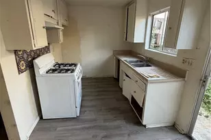 681 Victoria, Costa Mesa, CA 92627 - Photo 52