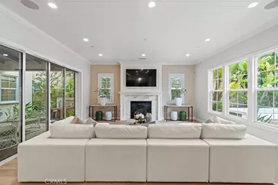 208 Radial, Irvine, CA 92618 - Photo 4