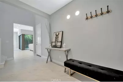 129 Lomita, Irvine, CA 92618 - Photo 4