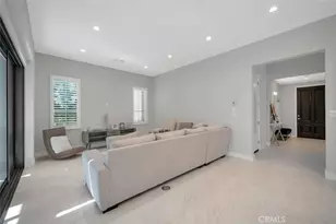 129 Lomita, Irvine, CA 92618 - Photo 6
