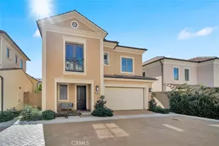 129 Lomita, Irvine, CA 92618 - Photo 2