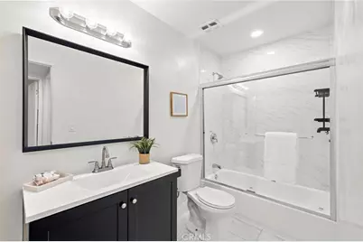 18683 Maplewood, Huntington Beach, CA 92646 - Photo 24