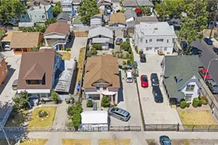 927 E 28th St, Los Angeles, CA 90011 - Photo 4