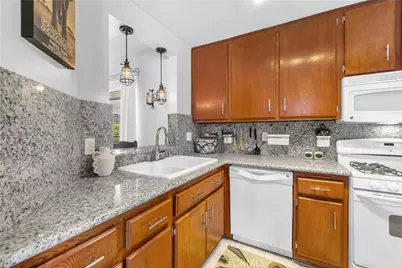 535 W 4th #312, Long Beach, CA 90802 - Photo 6