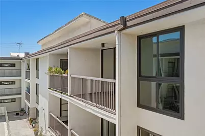 911 N Kings Road #319, West Hollywood, CA 90069 - Photo 32