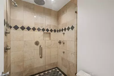 911 N Kings Road #319, West Hollywood, CA 90069 - Photo 24